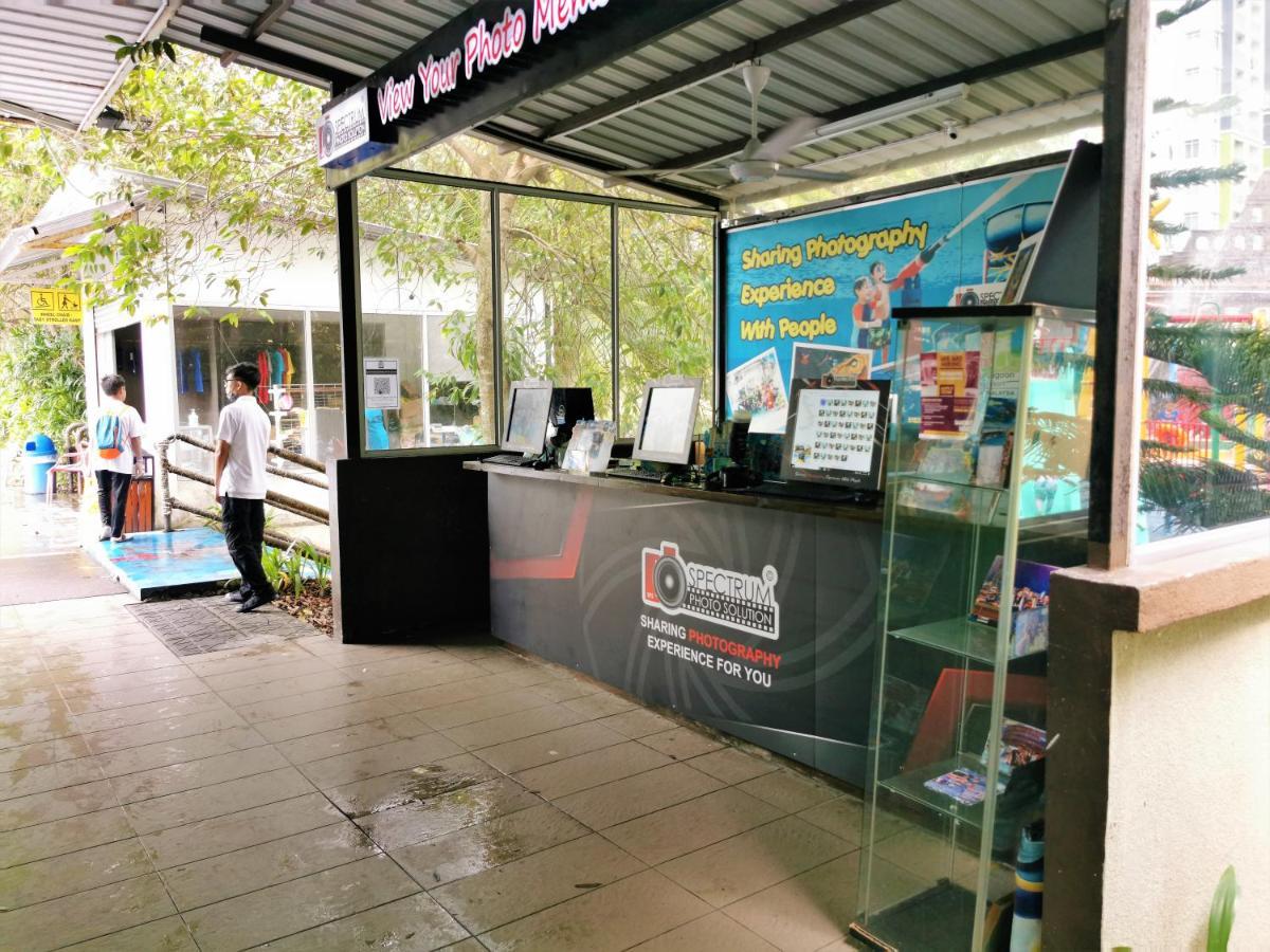 B - Lagoon Water Themepark Suite Melaka Town Экстерьер фото