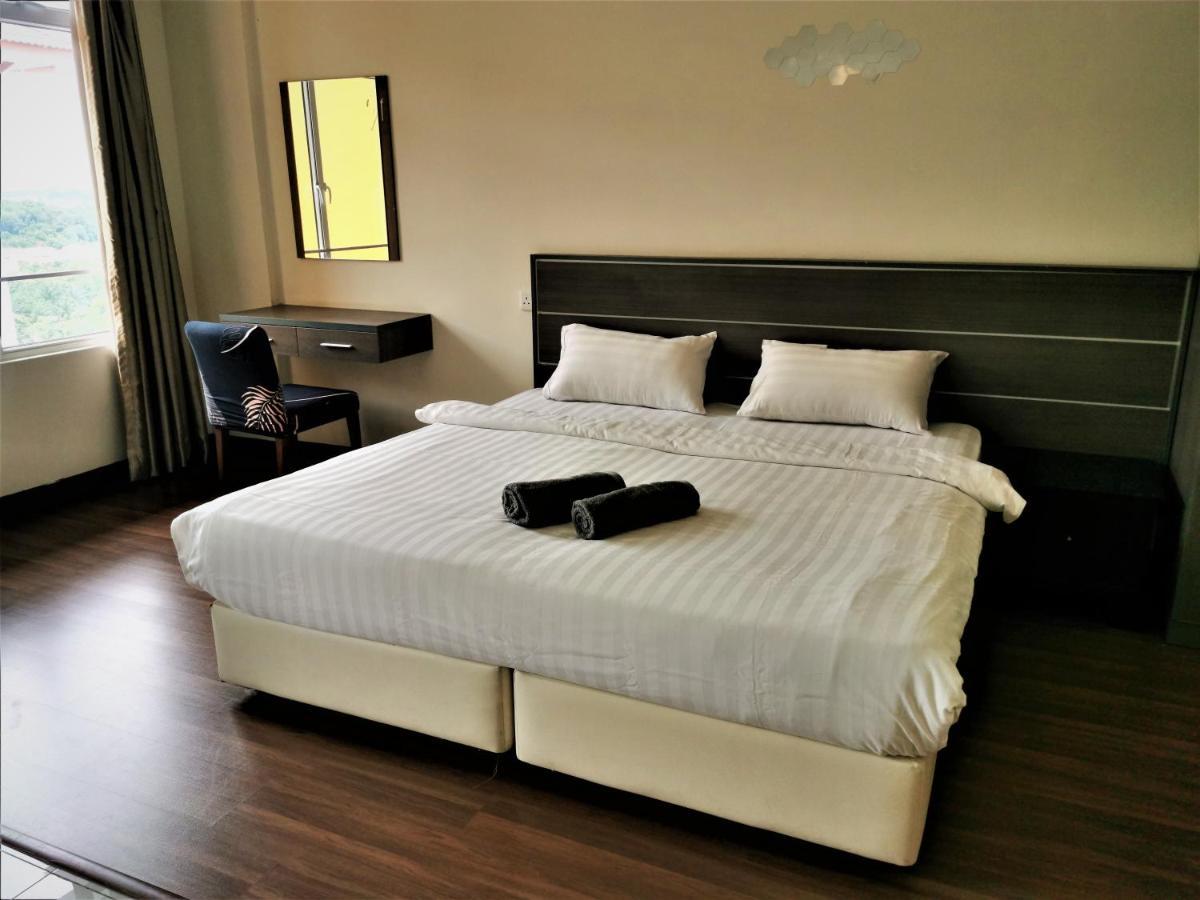 B - Lagoon Water Themepark Suite Melaka Town Экстерьер фото