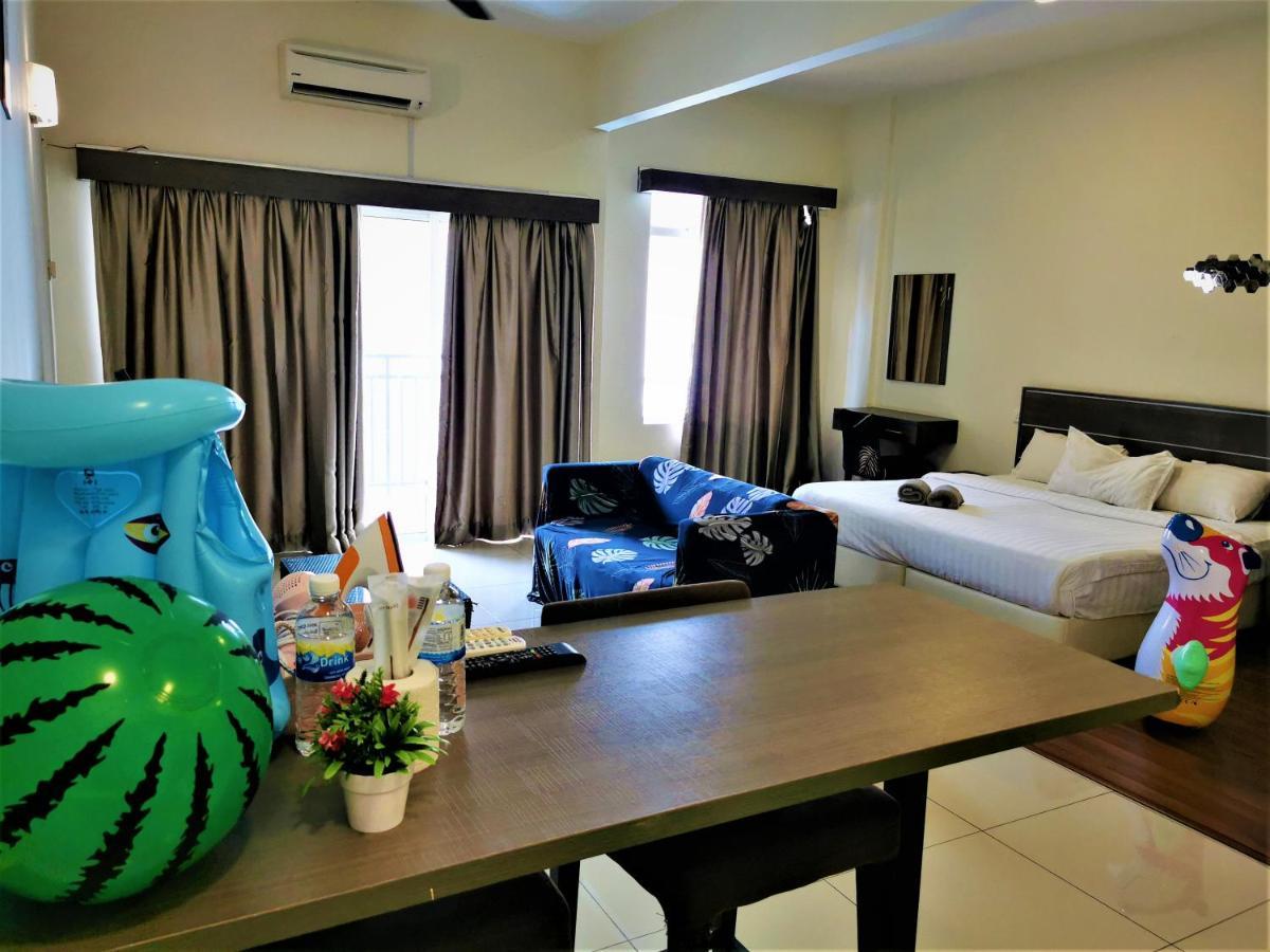 B - Lagoon Water Themepark Suite Melaka Town Экстерьер фото